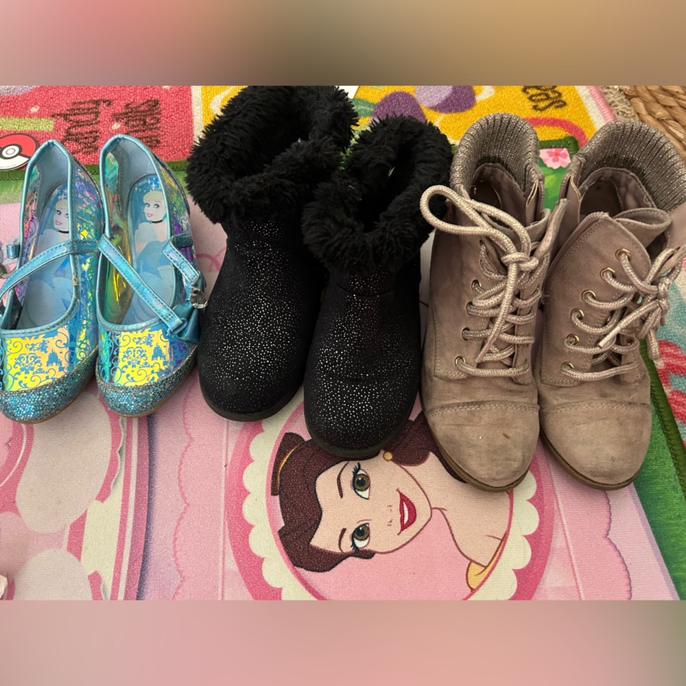 Girls’ Shoes ✨